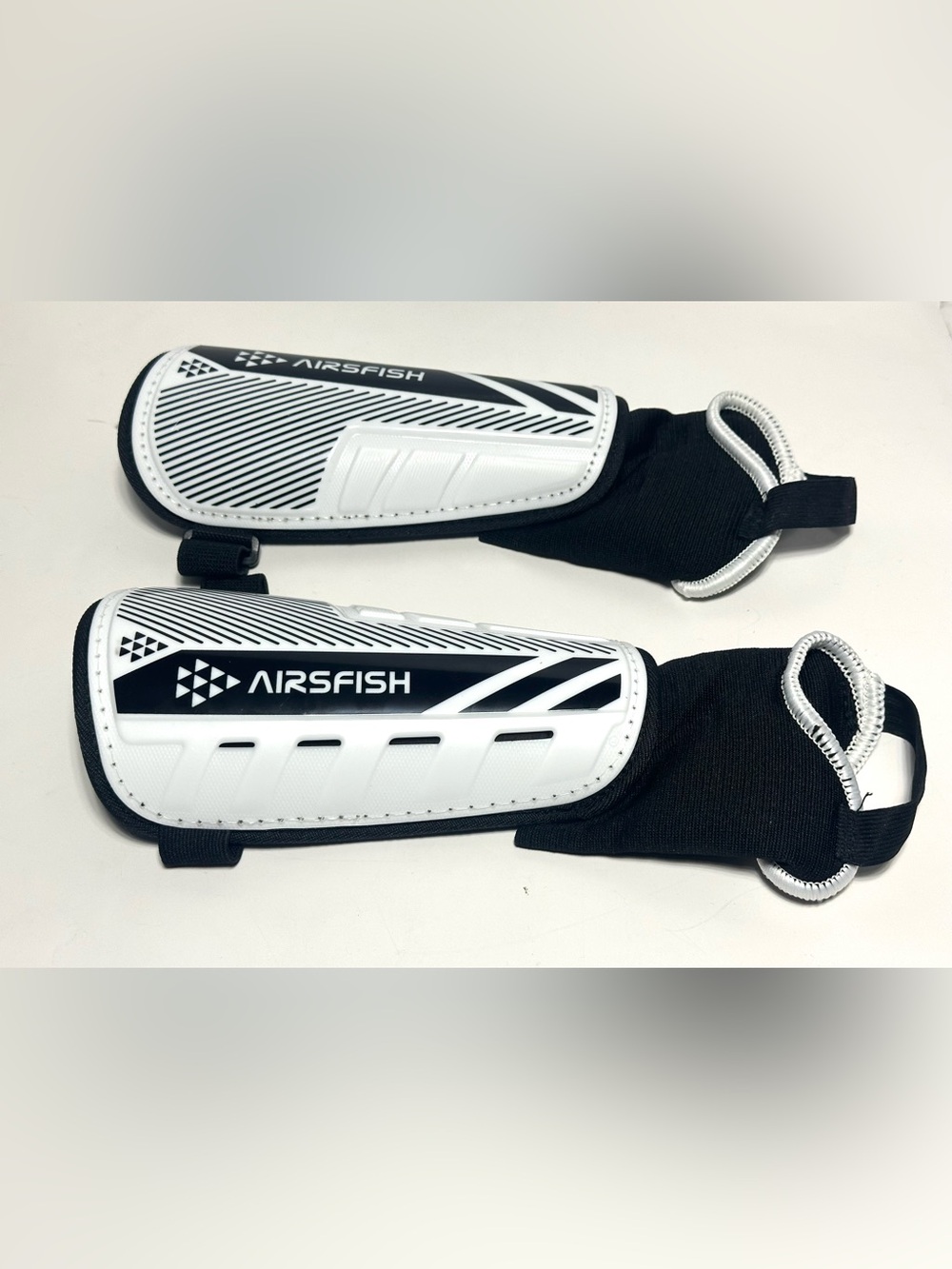 Airsfish Shin Guards Medium Guards Black & White With Sleeve